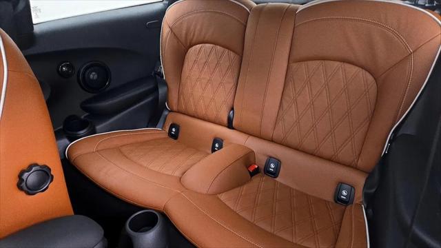 2023 MINI Hardtop Cooper