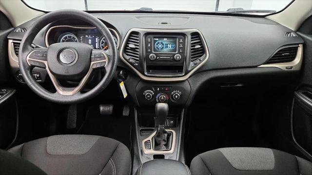 2015 Jeep Cherokee Sport