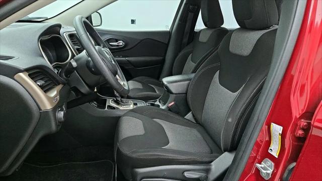 2015 Jeep Cherokee Sport