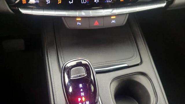 2025 Cadillac XT4 AWD Premium Luxury