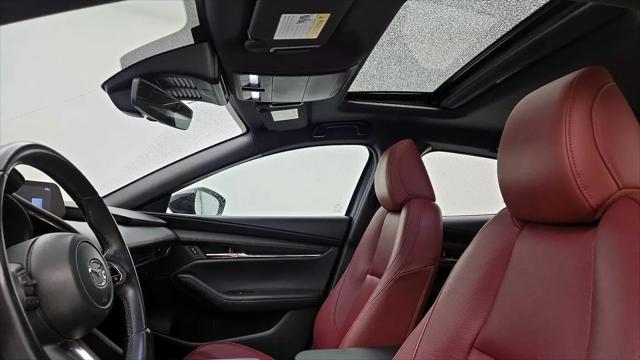 2024 Mazda Mazda3 2.5 S Carbon Edition