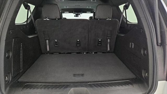 2024 GMC Yukon XL 2WD SLT