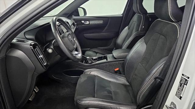 2021 Volvo XC40 Recharge Pure Electric P8