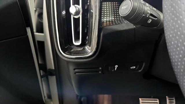 2021 Volvo XC40 Recharge Pure Electric P8