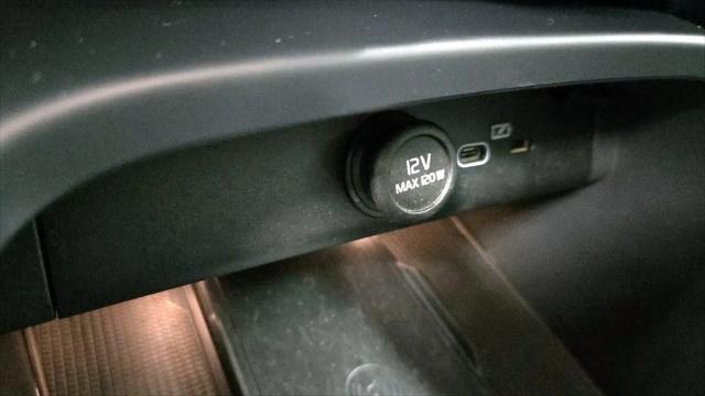 2021 Volvo XC40 Recharge Pure Electric P8