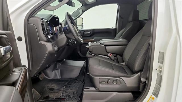 2024 Chevrolet Silverado 3500HD 4WD Regular Cab Long Bed LT