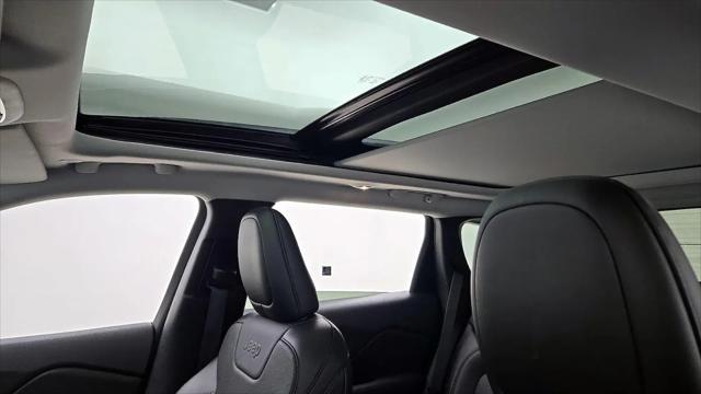 2023 Jeep Cherokee Altitude Lux 4x4