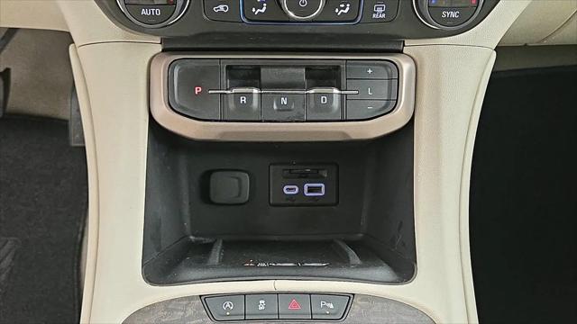 2023 GMC Acadia AWD Denali