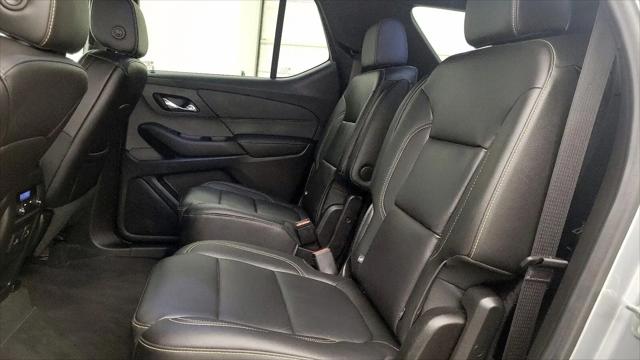 2023 Chevrolet Traverse AWD LT Leather