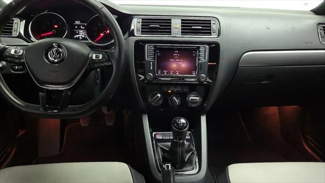 2016 Volkswagen Jetta 1.8T Sport