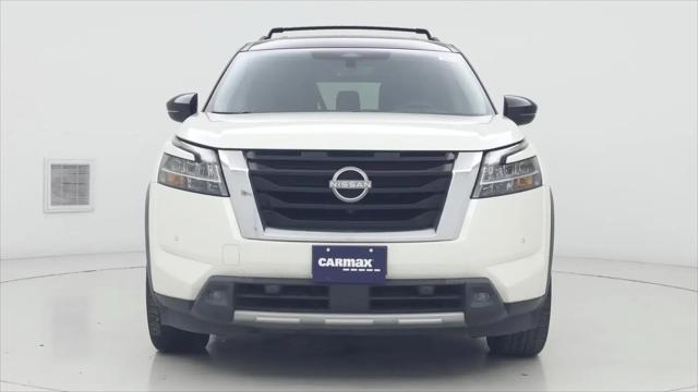 2023 Nissan Pathfinder Platinum FWD