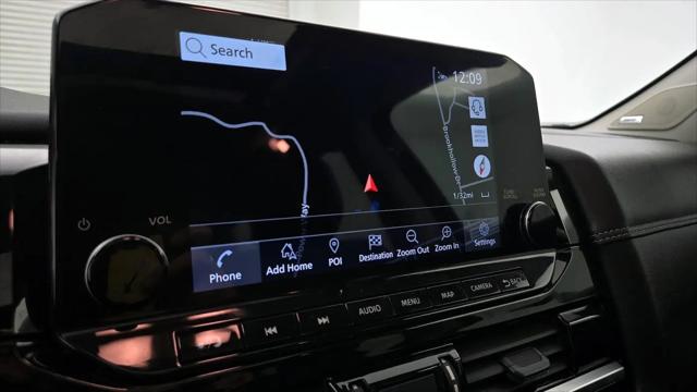 2023 Nissan Pathfinder Platinum FWD