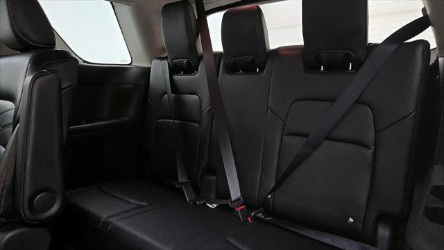 2023 Nissan Pathfinder Platinum FWD
