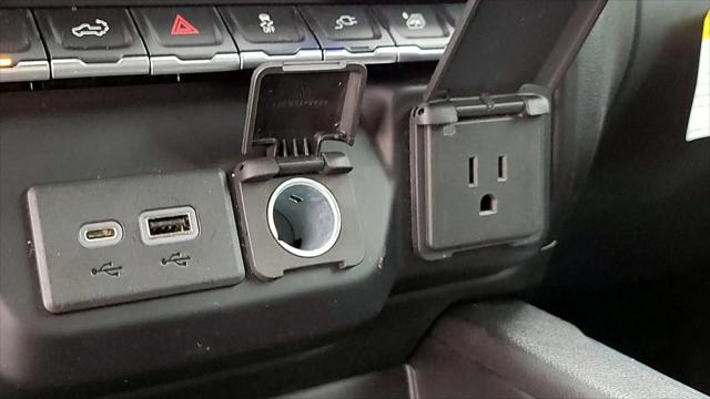 2021 Chevrolet Silverado 1500 2WD Crew Cab Short Bed LTZ