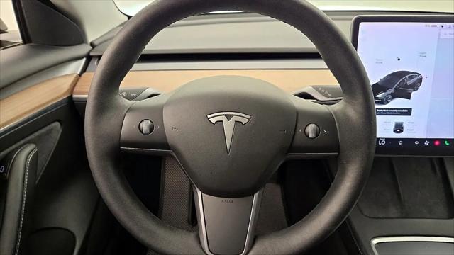 2022 Tesla Model 3 Rear-Wheel Drive