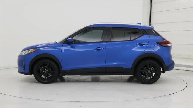 2022 Nissan Kicks SV Xtronic CVT
