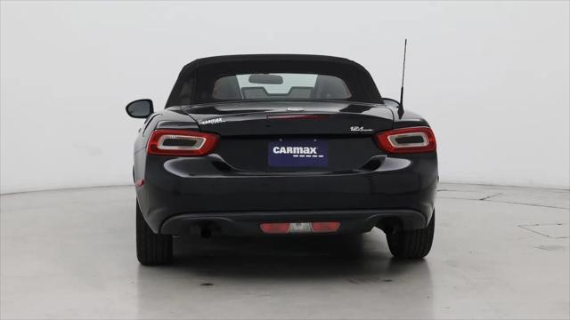 2017 Fiat 124 Spider Classica