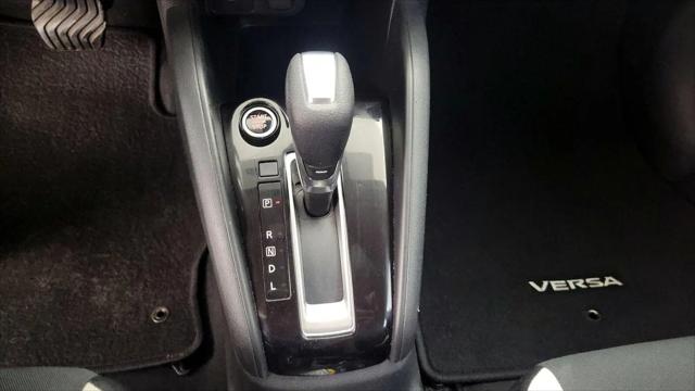 2021 Nissan Versa SV Xtronic CVT