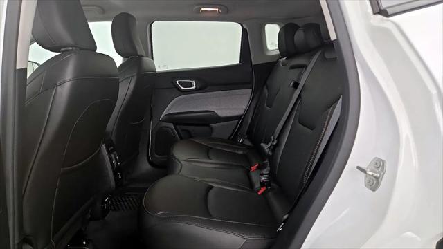 2022 Jeep Compass Latitude Lux 4x4
