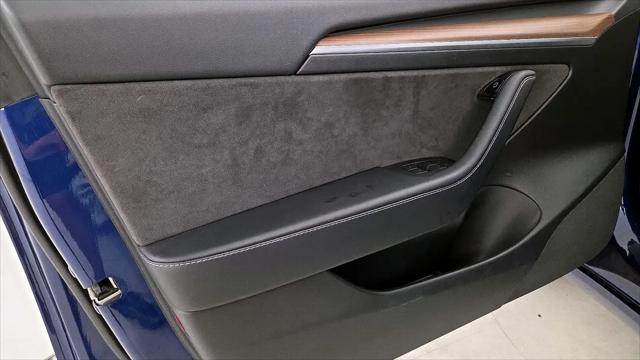 2022 Tesla Model 3 Long Range Dual Motor All-Wheel Drive
