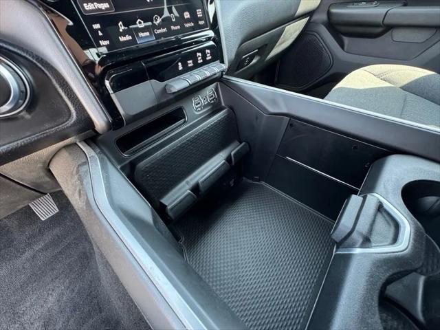 2023 Ram 1500 Big Horn Crew Cab 4x4 5'7" Box