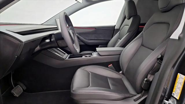 2026 Tesla Model Y Premium Rear-Wheel Drive