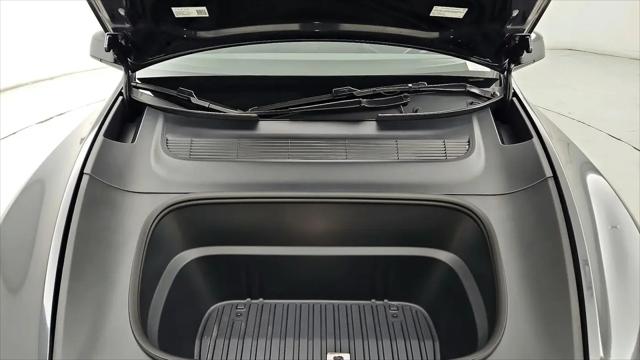 2026 Tesla Model Y Premium Rear-Wheel Drive