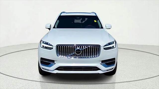 2023 Volvo XC90 B5 Plus