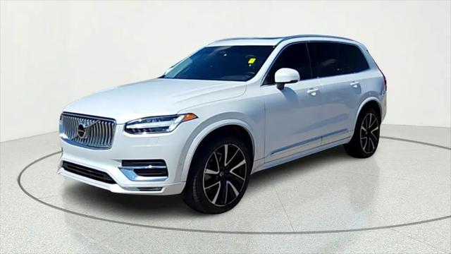 2023 Volvo XC90 B5 Plus