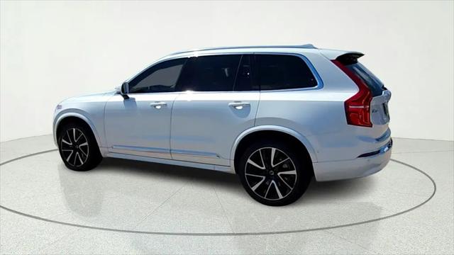 2023 Volvo XC90 B5 Plus
