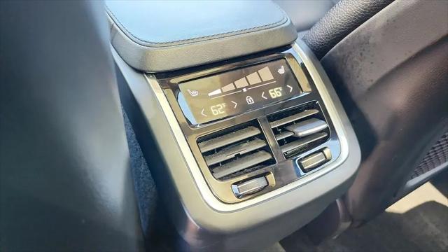 2023 Volvo XC90 B5 Plus