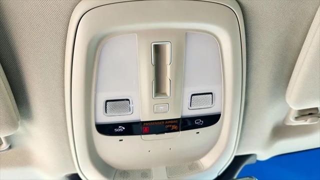 2023 Volvo XC90 B5 Plus