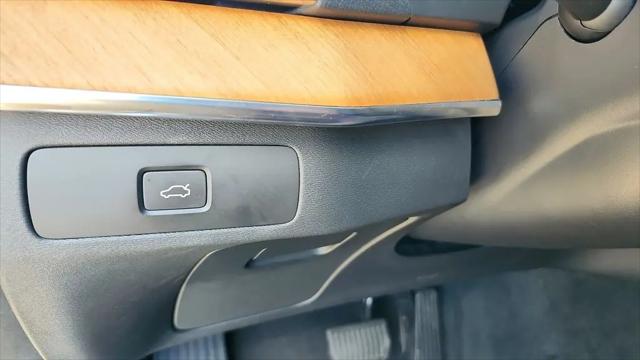 2023 Volvo XC90 B5 Plus
