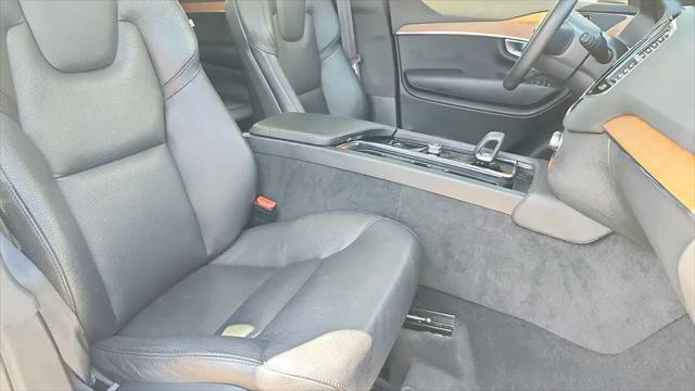 2023 Volvo XC90 B5 Plus
