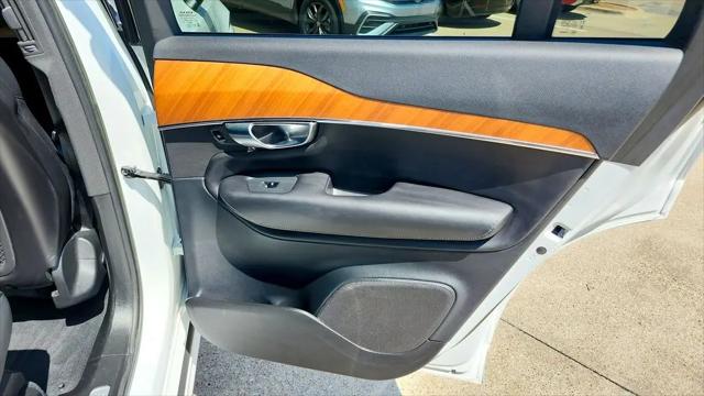 2023 Volvo XC90 B5 Plus