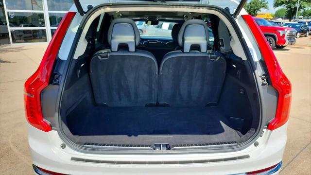 2023 Volvo XC90 B5 Plus