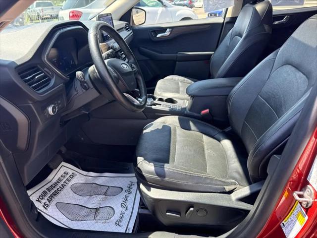 2020 Ford Escape Titanium