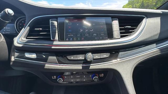 2023 Buick Enclave Essence AWD