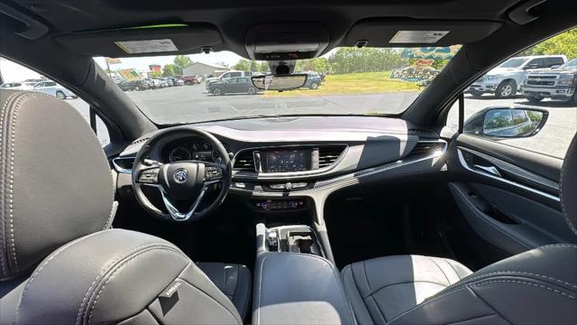 2023 Buick Enclave Essence AWD