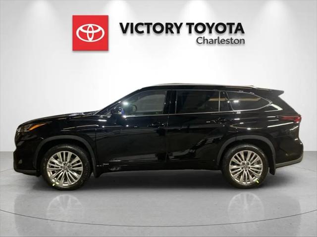 2026 Toyota Highlander Hybrid Platinum
