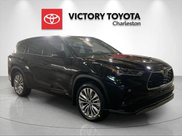 2026 Toyota Highlander Hybrid Platinum