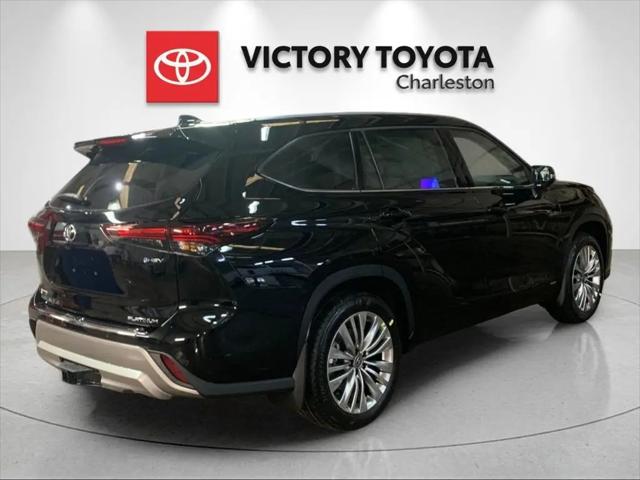 2026 Toyota Highlander Hybrid Platinum