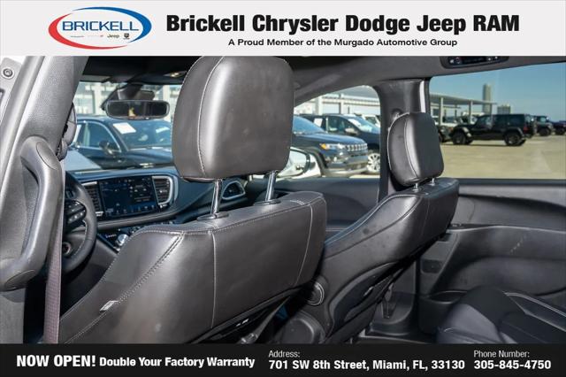 2024 Chrysler Pacifica Hybrid S Appearance Pkg