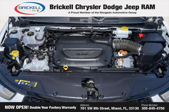 2024 Chrysler Pacifica Hybrid S Appearance Pkg