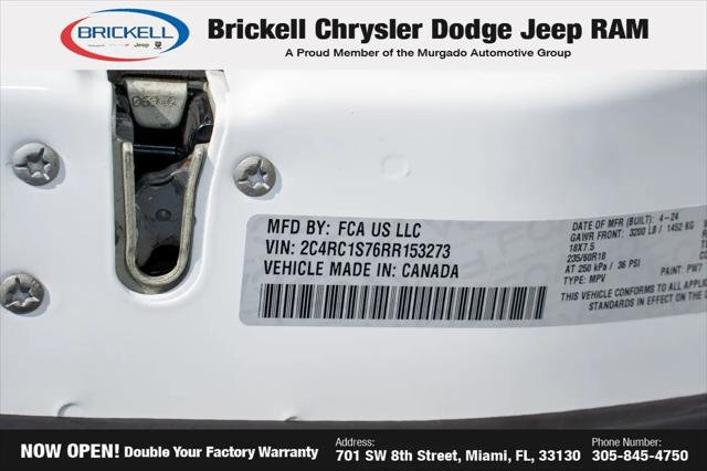 2024 Chrysler Pacifica Hybrid S Appearance Pkg