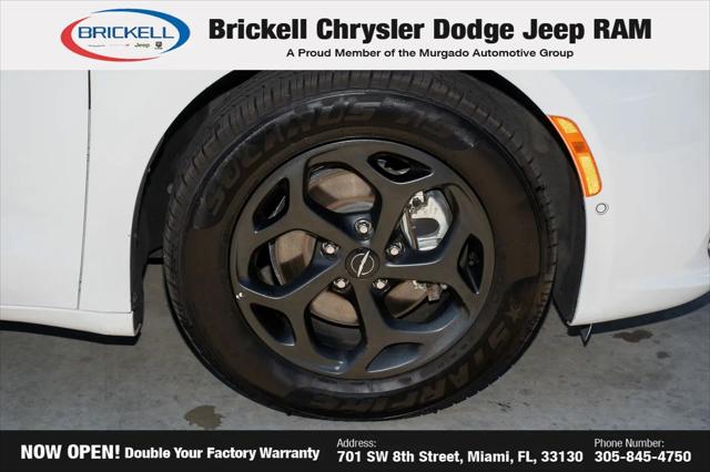 2024 Chrysler Pacifica Hybrid S Appearance Pkg