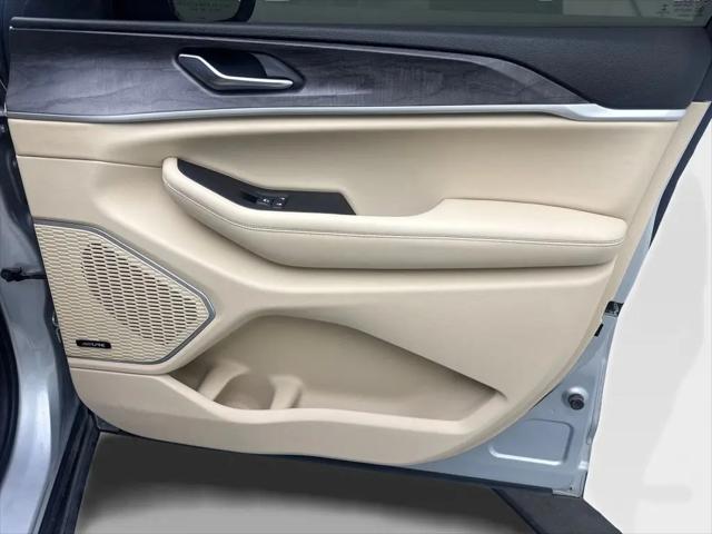 2022 Jeep Grand Cherokee L Limited 4x4