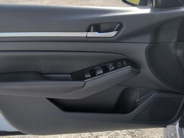 2025 Nissan Altima SR AWD