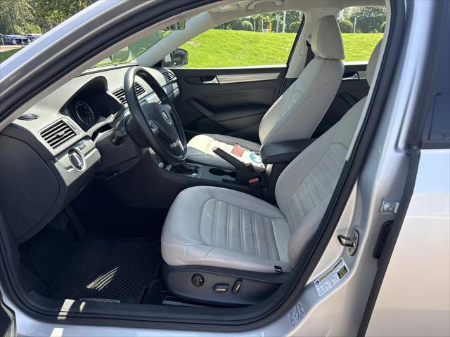 2014 Volkswagen Passat 1.8T Wolfsburg Edition