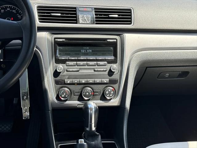 2014 Volkswagen Passat 1.8T Wolfsburg Edition